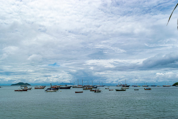 Barcos ao Mar